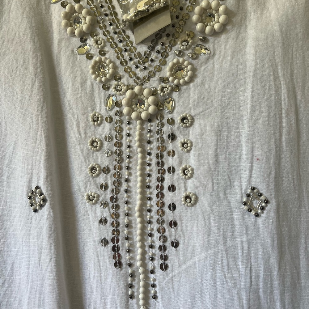 Chico's White Embellished V-Neck Top - Picture 4 of 9